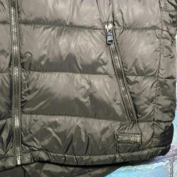 Calvin Klein Puffer Vest Men's Black Medium Jacket Lightweight - Picture 2 of 6